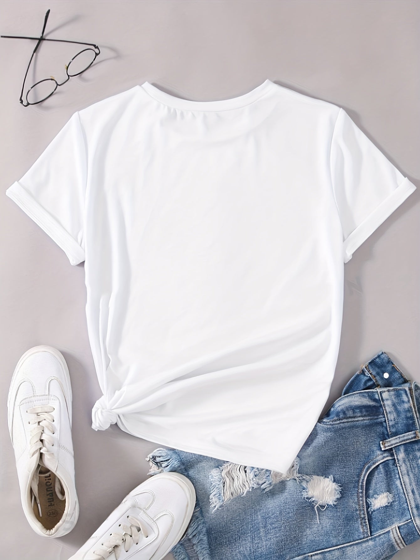 Casual, Stylish Milano Letter T-shirt